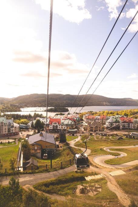 The Alpine Nest - 3 Beds - 4 Guests - Free Parking - Pool Apartment Mont-Tremblant Exterior photo